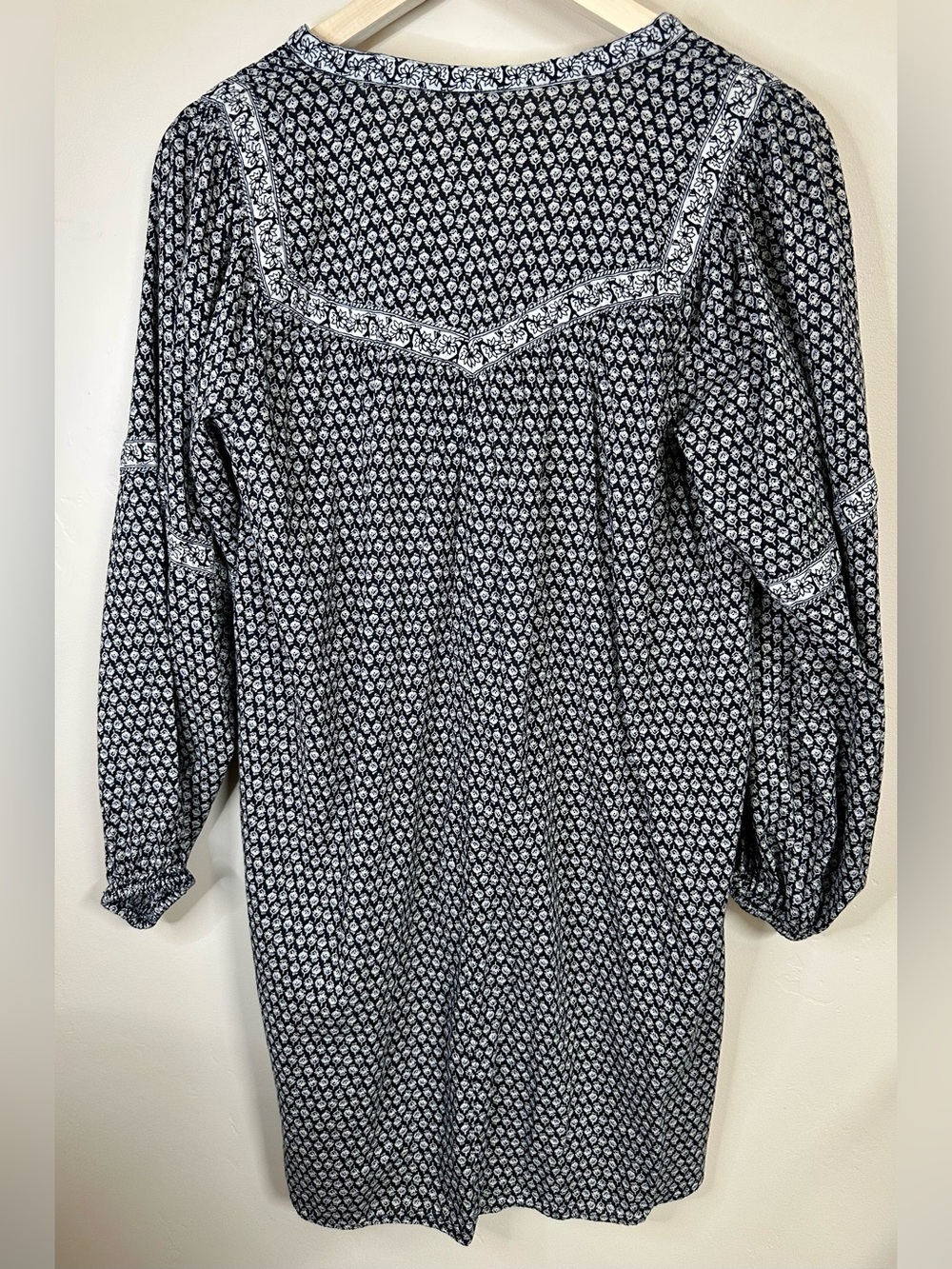 Old Navy Women’s Small Black White Floral Boho Split Neck Swing Tunic Dress 5/$2 - Picture 5 of 6